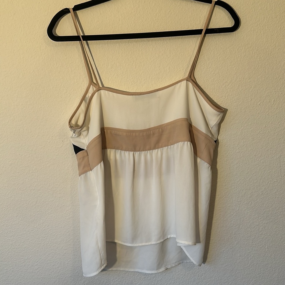 Patterned Tank Blouse - Picture 2 of 3